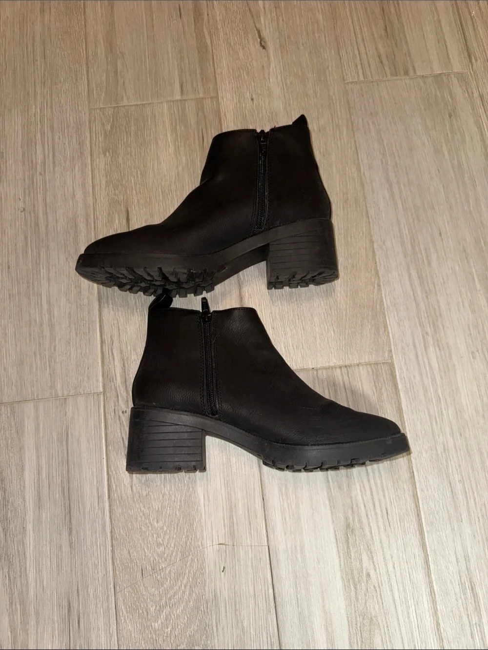 GAP Women's Black Pointed Ankle Booties